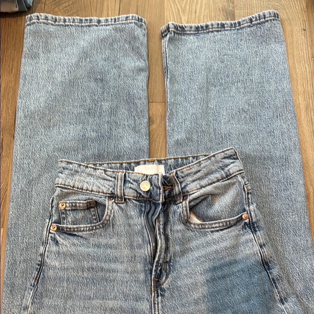 H&M women  Denim flare Jeans in Light Blue size 2